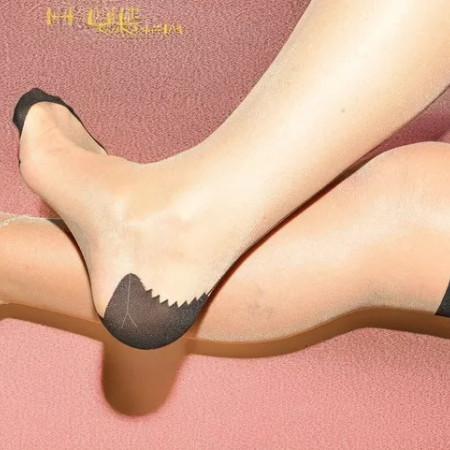 Retro Sexy Straps Nylonstrümpfe Gr .S-L mit Naht und Ferse glänzend